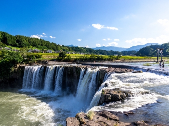 大分県の風景：原尻の滝